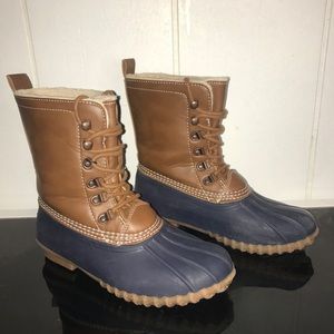 Women's size 6 1/2 duck boots, brand Spirit.